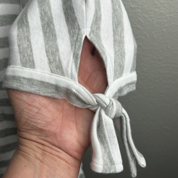 JOAN VASS Knit Grey Stripe Easy Pullover Johnny Collar Tunic 3/4 Sleeve Top 16 - Picture 9 of 17